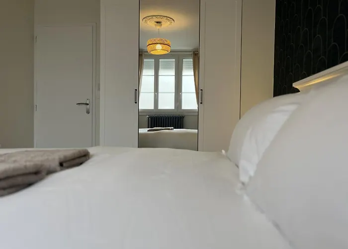 Apartamento Le Fleury Chic - Centre - Tramway - 5 Pers *